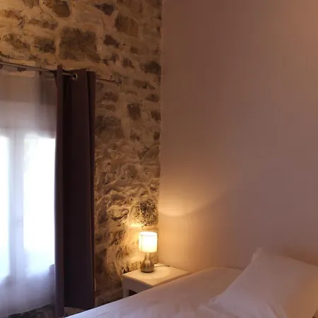 De Roux D'hotes فندق مبيت وإفطار Bragassargues