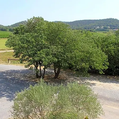 De Roux D'hotes 3*