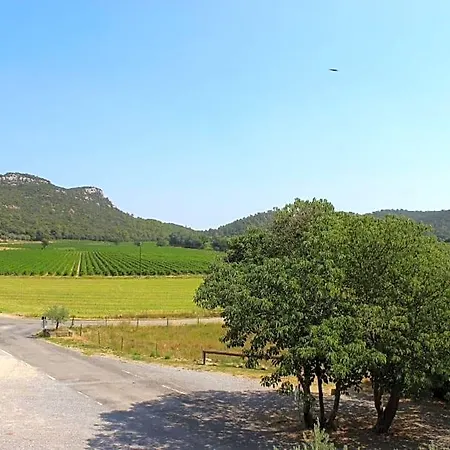 De Roux D'hotes Bed & Breakfast 3*
