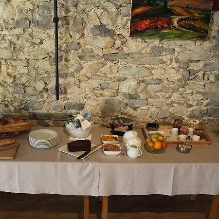 De Roux D'hotes