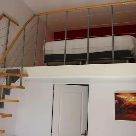 De Roux D'hotes Bed & Breakfast