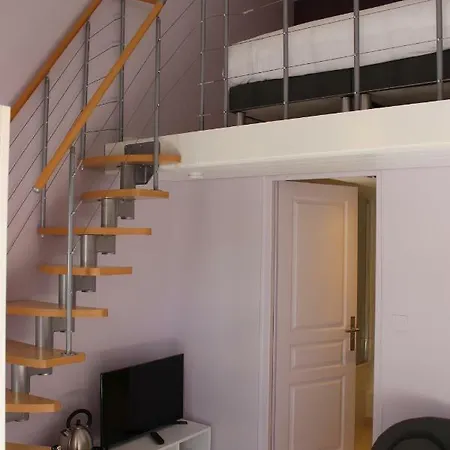 De Roux D'hotes Bed & Breakfast