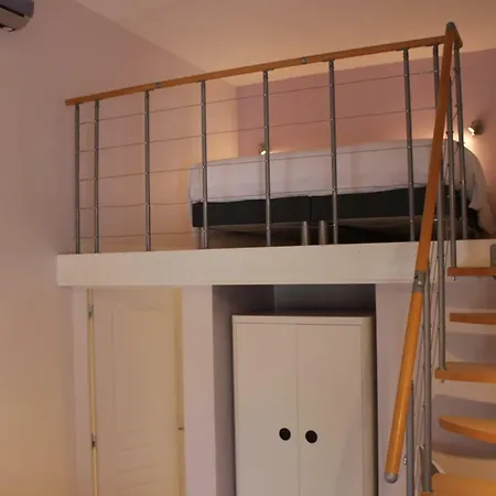 De Roux D'hotes فندق مبيت وإفطار 3*