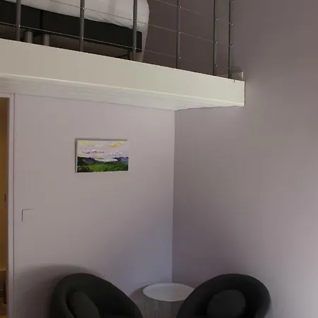 De Roux D'hotes 3*
