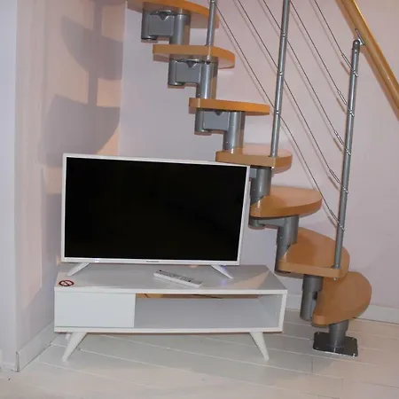 De Roux D'hotes فندق مبيت وإفطار 3*